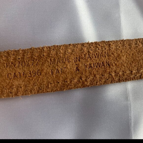 Liz Claiborne Genuine Leather Belt - Picture 8 of 10